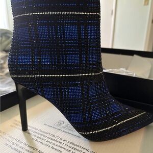 Stylish Blue and Black Plaid Women's Ankle Boots